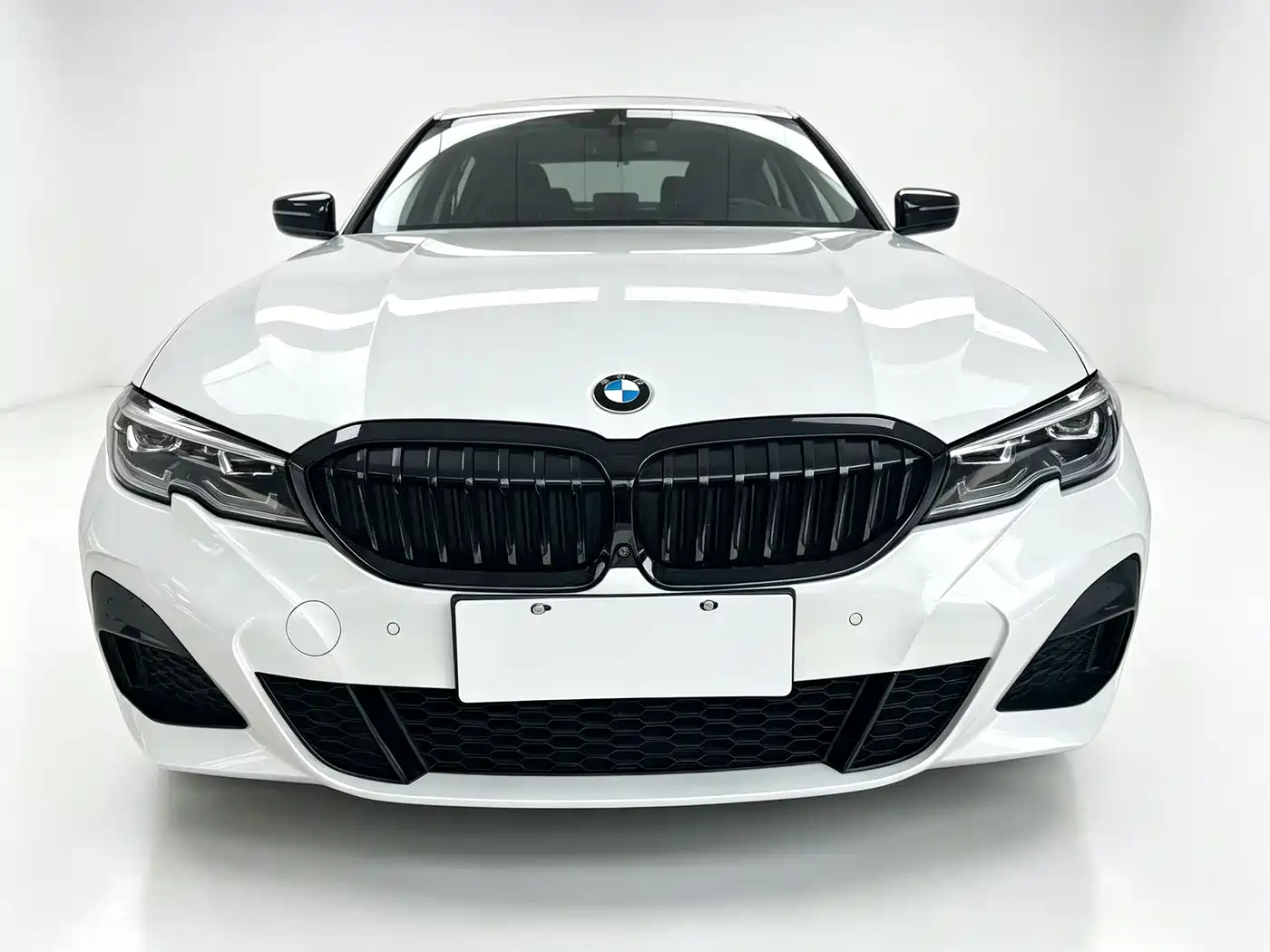 Фото 2 - BMW 3 Series