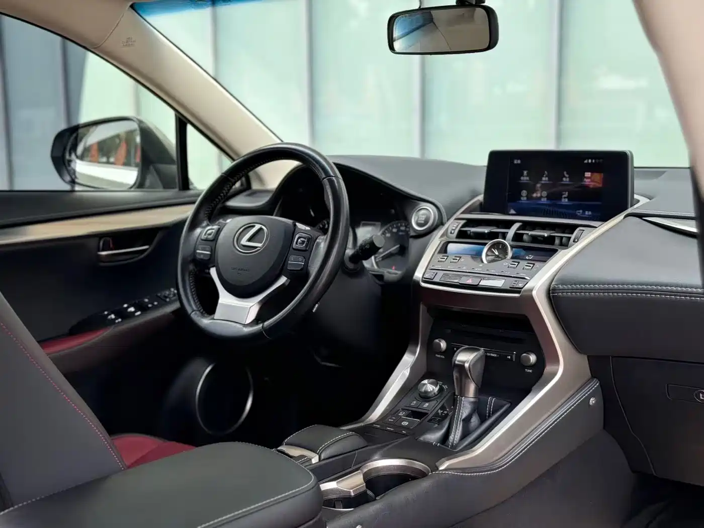 Lexus NX 2018 Model 300 FWD Fengxing Edition фото 15