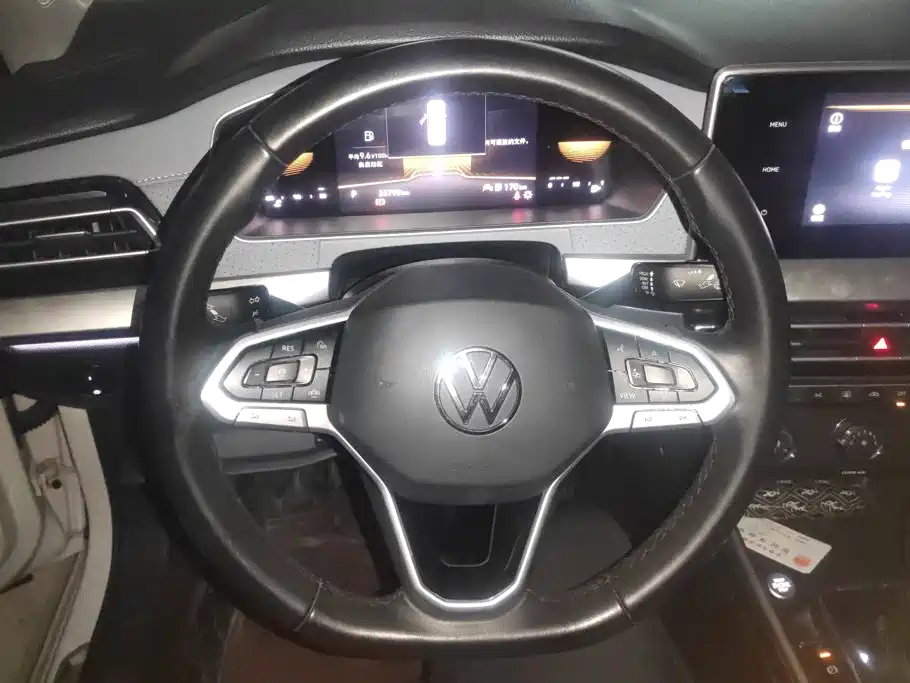 Фото 15 - Volkswagen Lavida