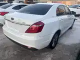 Фото 9 - Geely Emgrand
