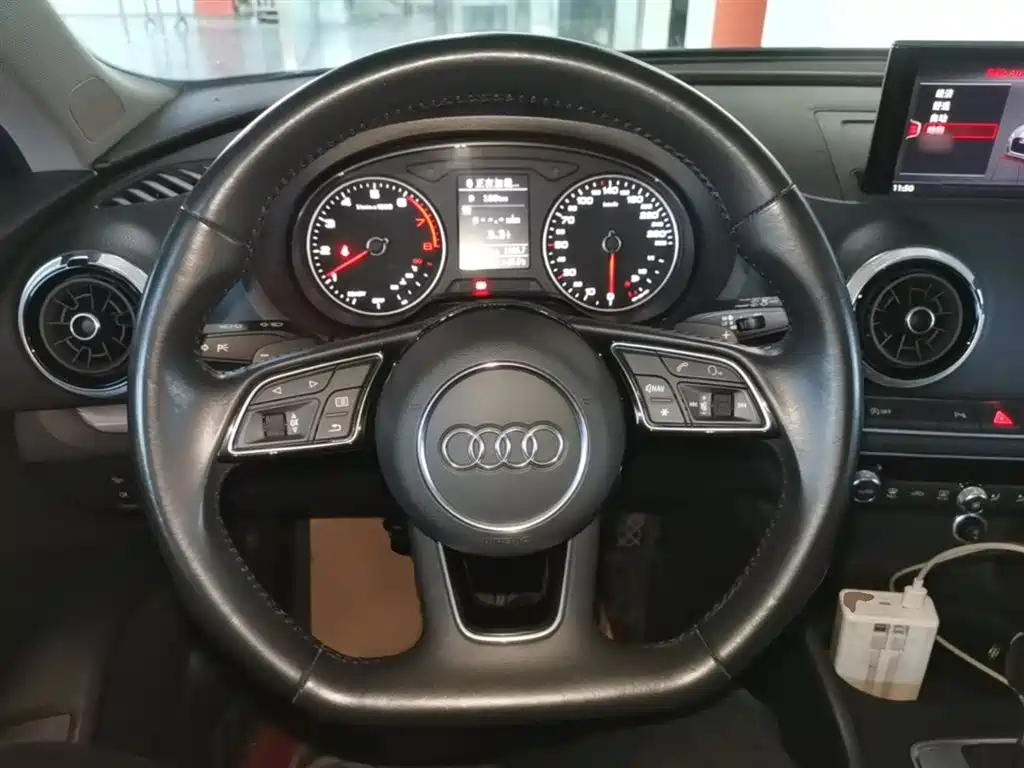 Audi A3 2018 30th Anniversary Sportback 40 TFSI Sport фото 11