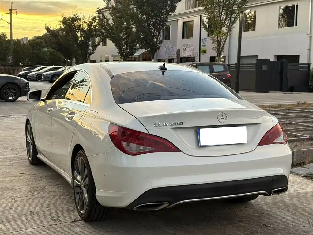 Mercedes-Benz CLA (Import) 2017 CLA 200 Dynamic фото 14
