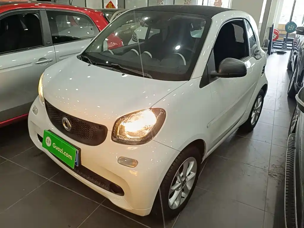 smart fortwo 2018 2018 1.0L 52kW Hardtop Agile Edition China V