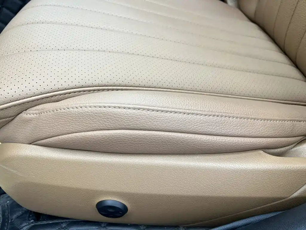 Фото 40 - Mercedes-Benz E-Class