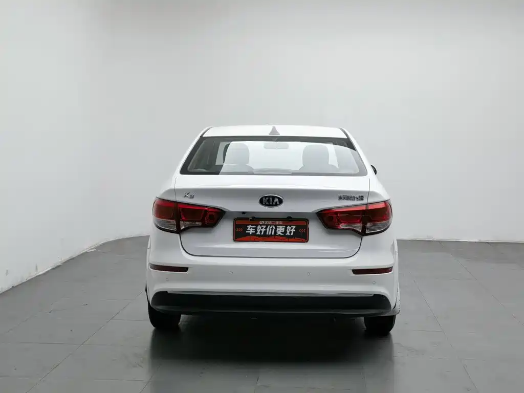 Photo 4 - Kia K2