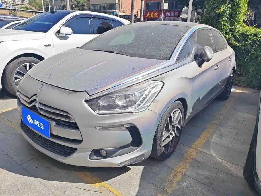 DS 5 (Import) 2013 2012 1.6T Luxury Edition