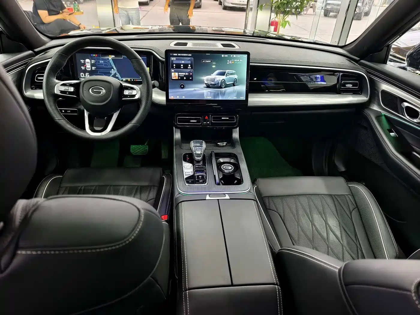 GAC Trumpchi GS8 2025 2025 Pilot Series 2.0TGDI 2WD Luxury Edition 5-seater