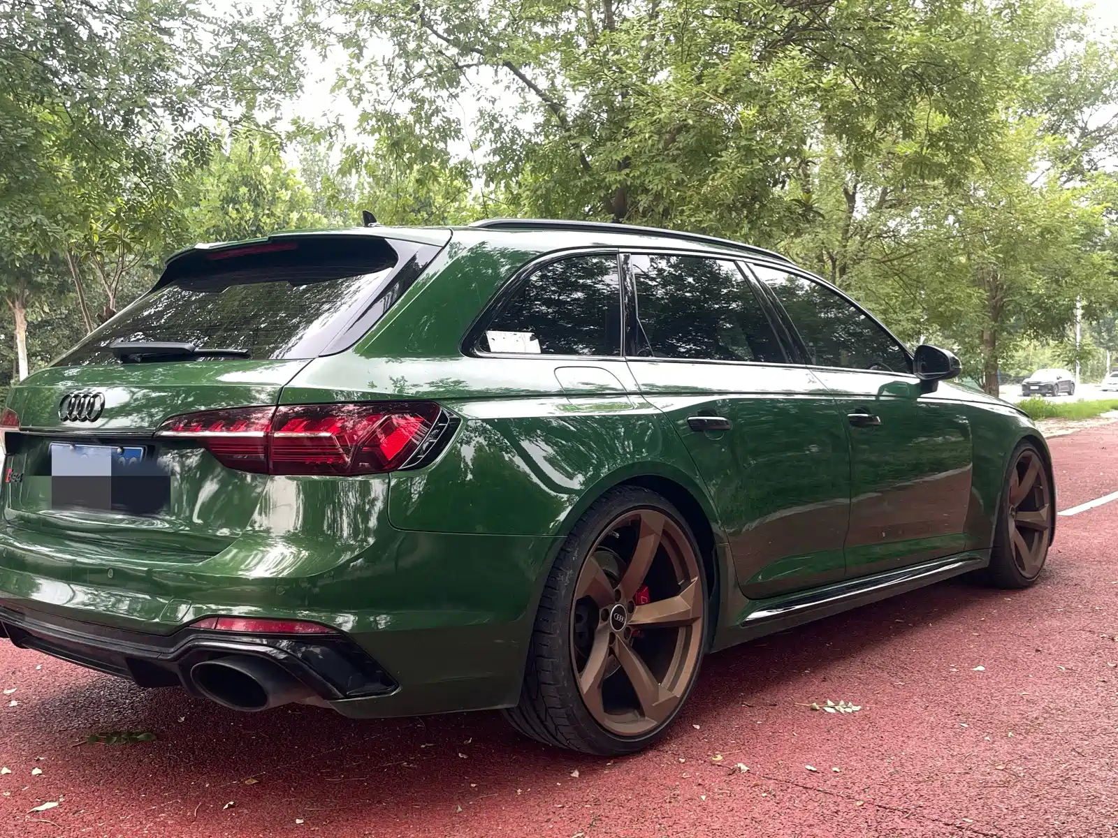 Фото 4 - Audi RS 4