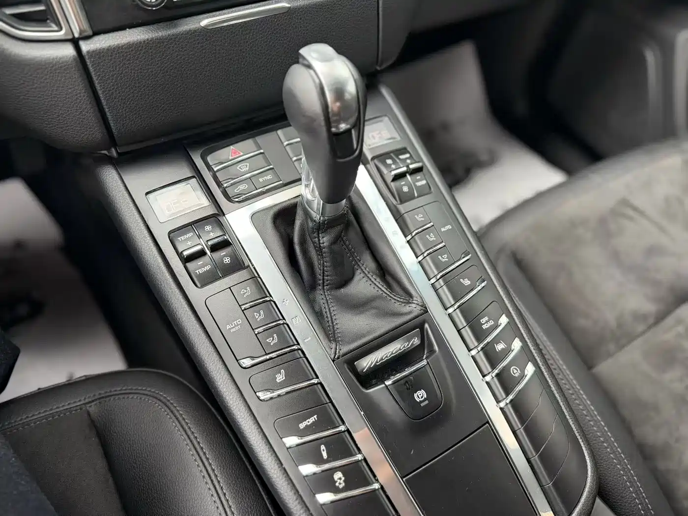 Porsche Macan 2017 Macan 2.0T фото 6