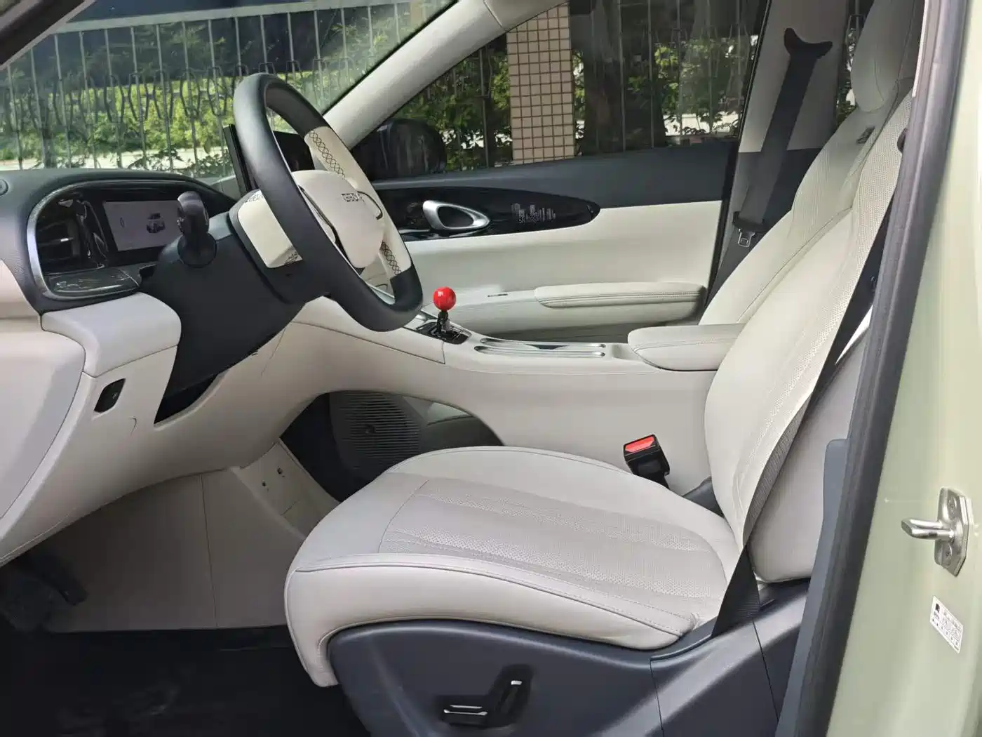Geely Galaxy Starry Wish 2025 UP 410km Explorer+ Edition фото 10