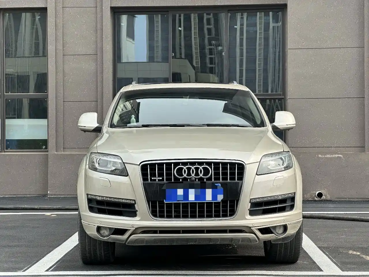Фото 2 - Audi Q7