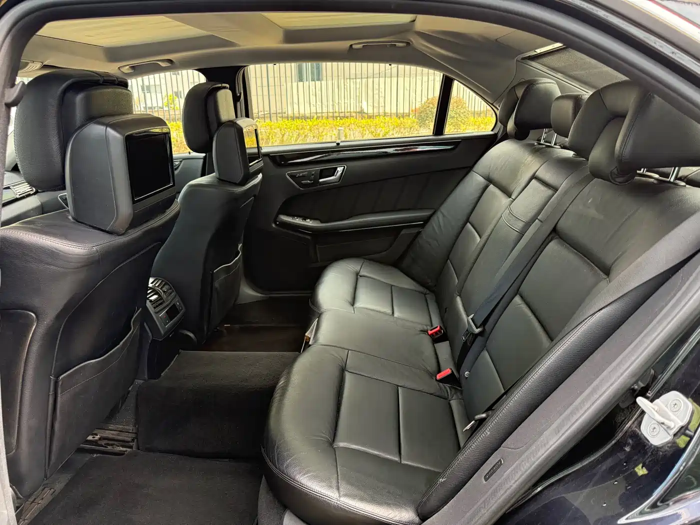 Mercedes-Benz E-Class 2011 2011 E 300 L Fashion Premium