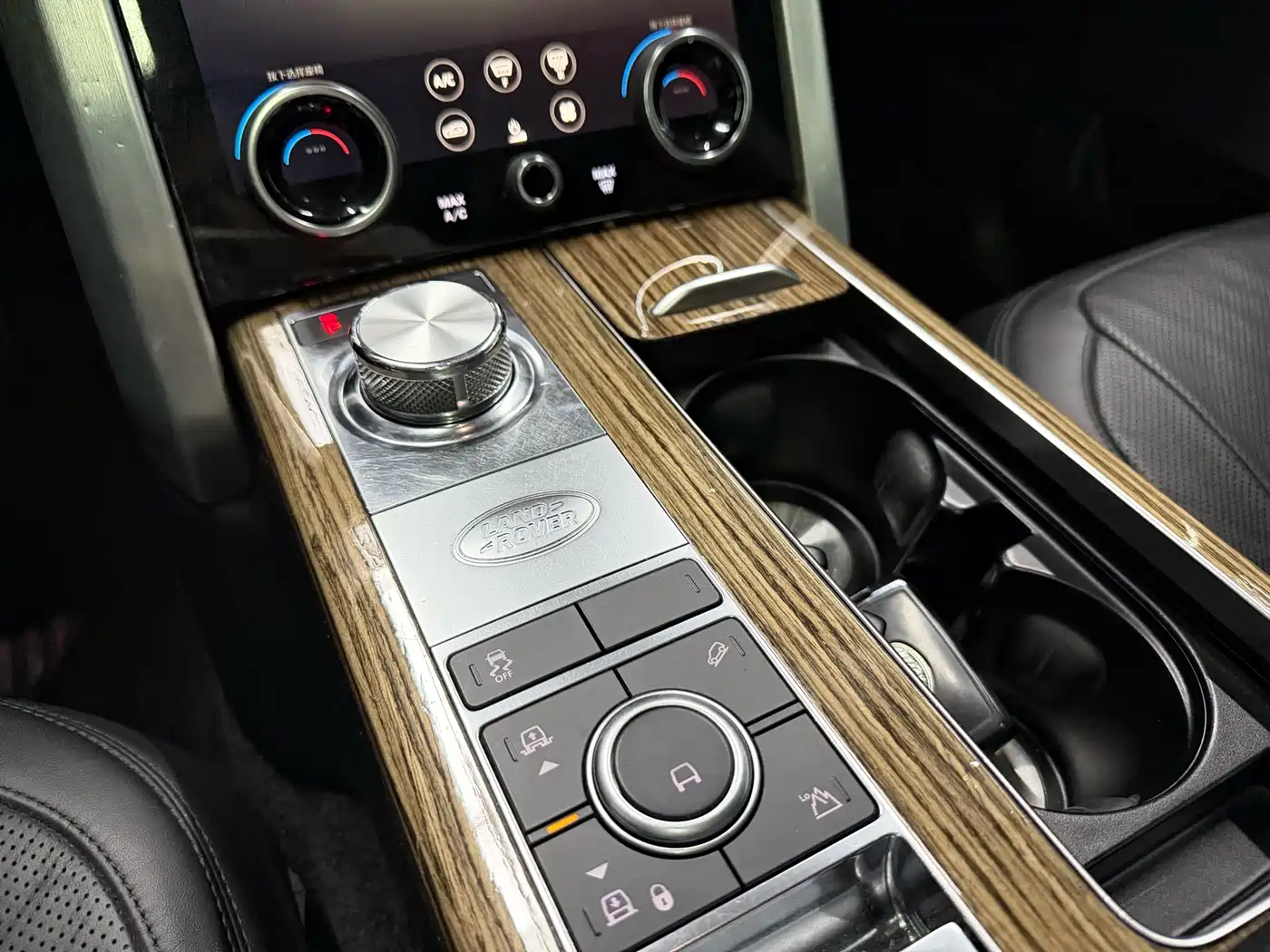 Land Rover Range Rover 2018 3.0 SC V6 Vogue Heritage Edition фото 19