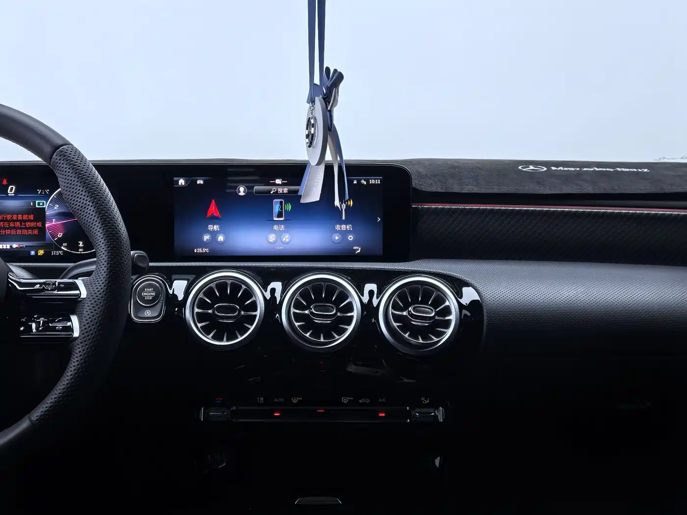 Mercedes-Benz A-Class 2024 A 200 L Fashion Edition фото 16