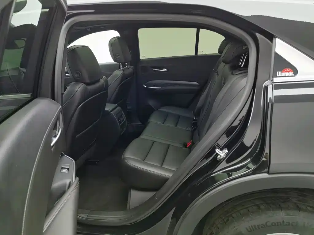 Cadillac XT4 2023 2024 28T 2WD Luxury