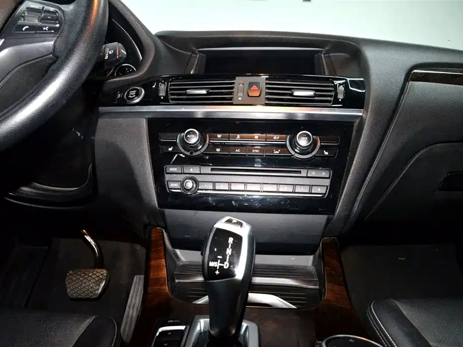 BMW X3 (Import) 2014 xDrive20i X Design Package фото 12