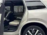 Фото 7 - Volvo XC90