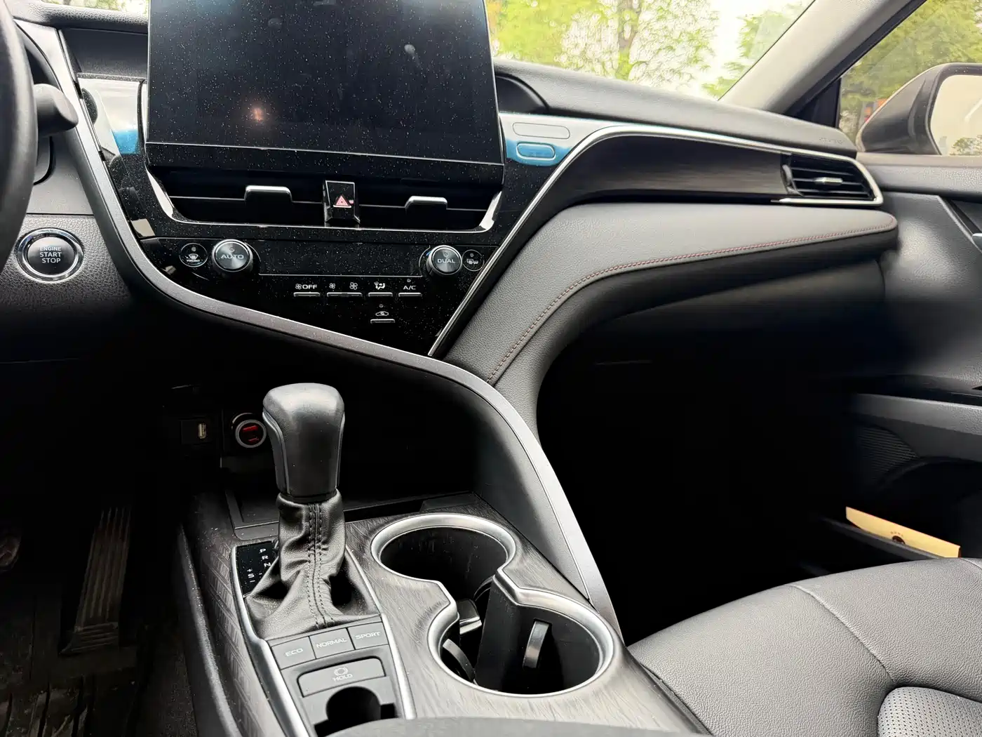Toyota Camry 2021 2.5G Luxury Edition фото 12