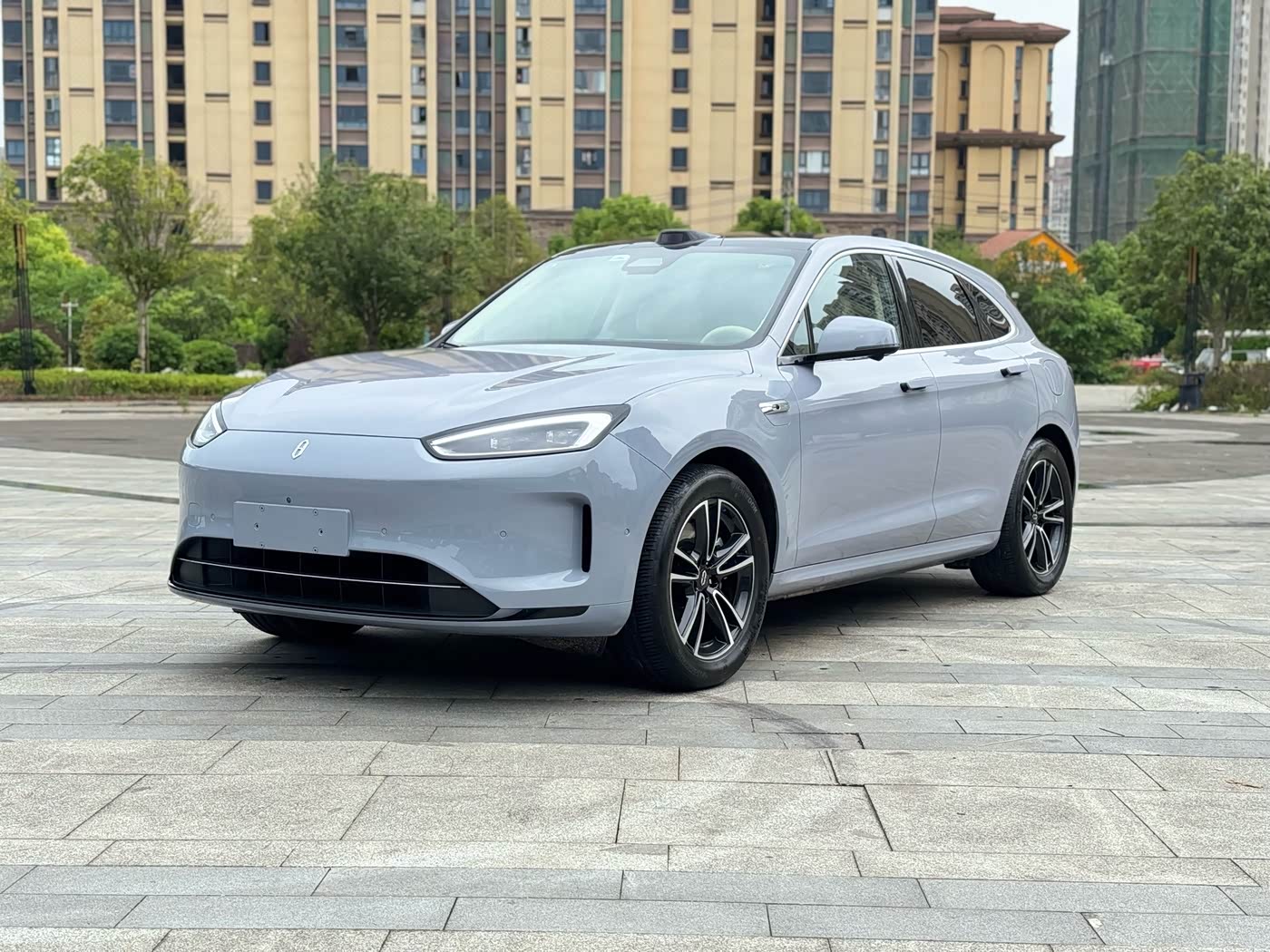 AITO Wenjie AITO M5