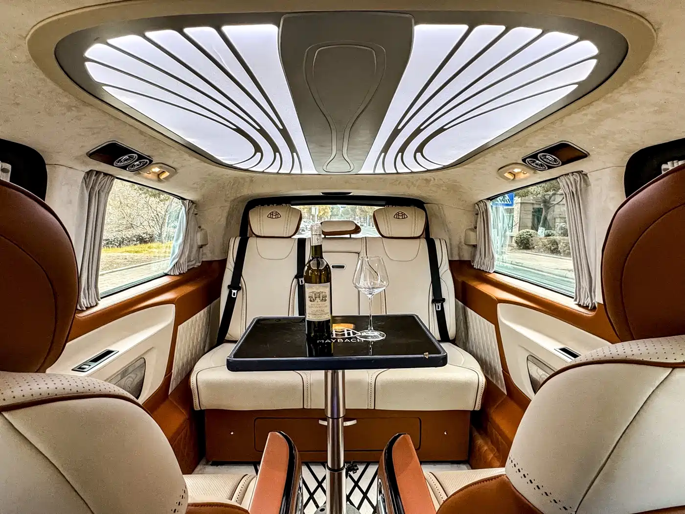 Mercedes-Benz Vito 2023 2.0T Business 7-Seater фото 31