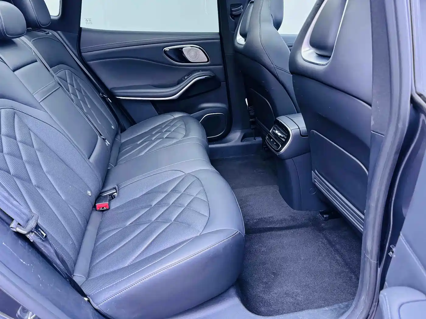 Roewe Feifan R7 2024 2023 Long Range Screen Dominator Edition