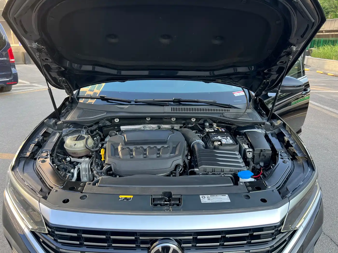 Volkswagen Passat 2024 380TSI Dragon Soaring Edition фото 20