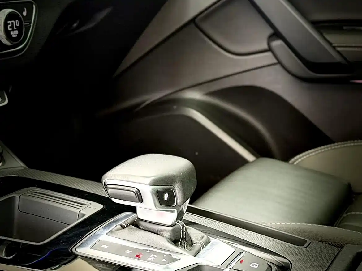 Audi Q5L 2022 40T Luxury Dynamic фото 8