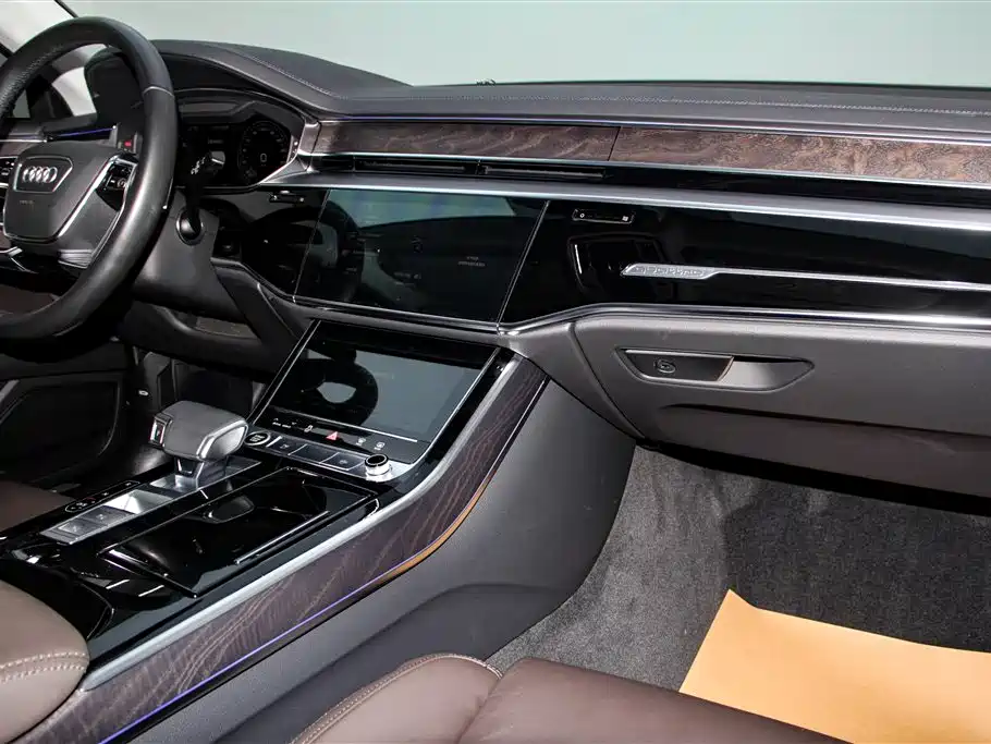 Audi A8 2024 Model A8L 45 TFSI quattro Luxury фото 19