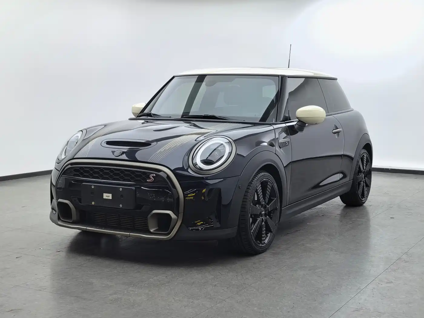 MINI MINI 2022款 1.5T COOPER 经典派