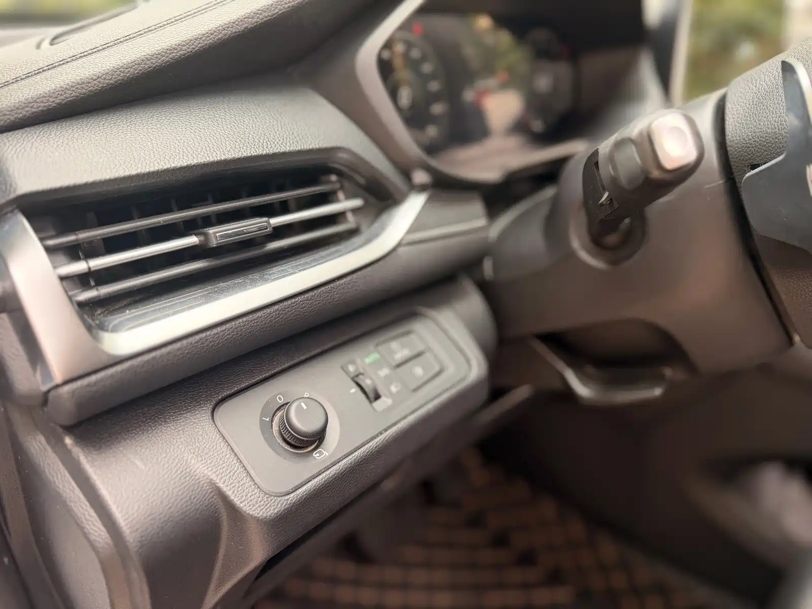 Фото 21 - Maxus Maxus G50