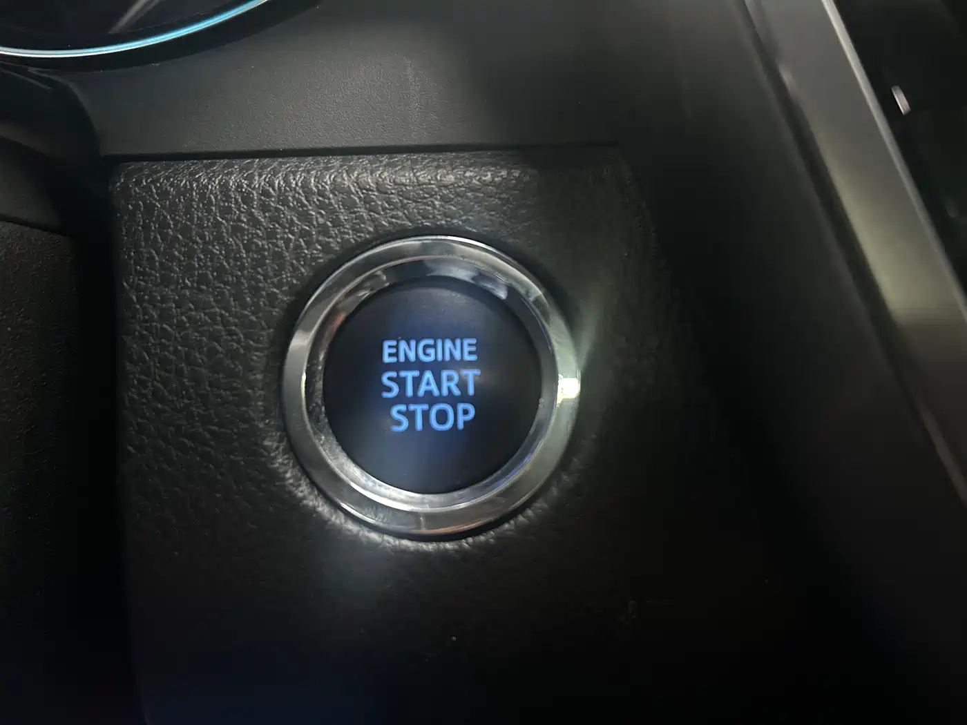Toyota Camry 2022 2.0GVP Leading Edition фото 29