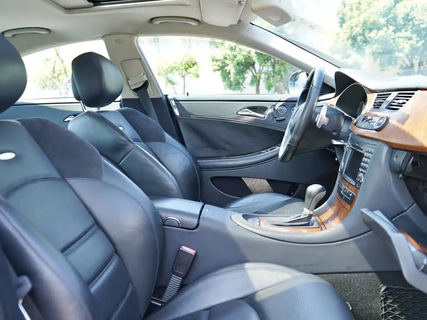Mercedes-Benz CLS AMG 2008 AMG CLS 63 фото 14