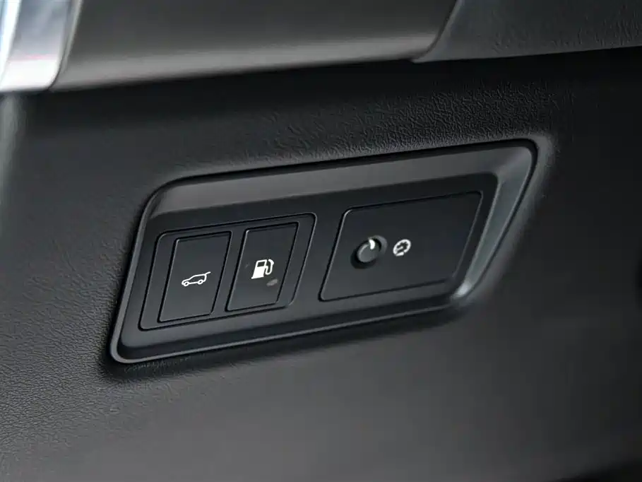 Land Rover Range Rover Sport PHEV 2022 P400e SE фото 25