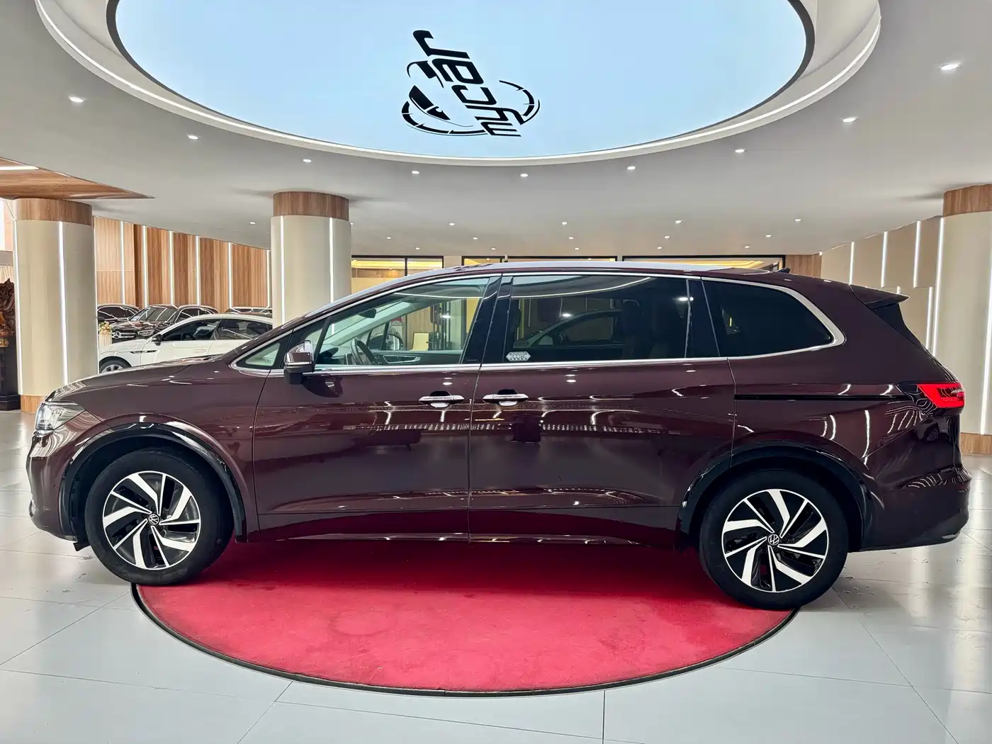 Volkswagen Viloran 2022 330TSI Luxury Edition фото 8