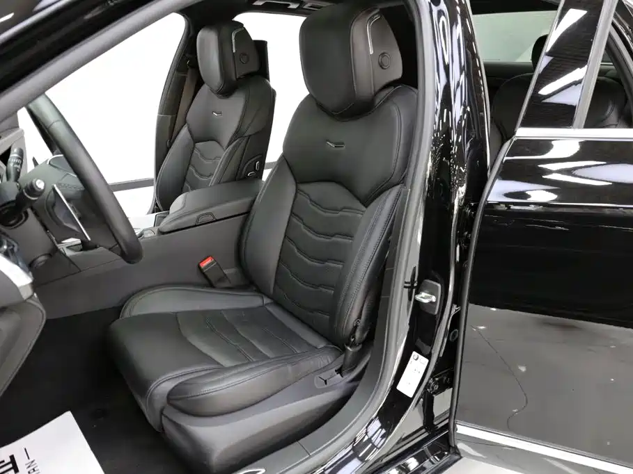 Фото 7 - Cadillac CT6