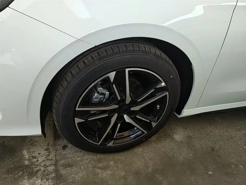 Geely Binrui 2026 2024 Binrui COOL 1.5T DCT Soaring Dragon Edition