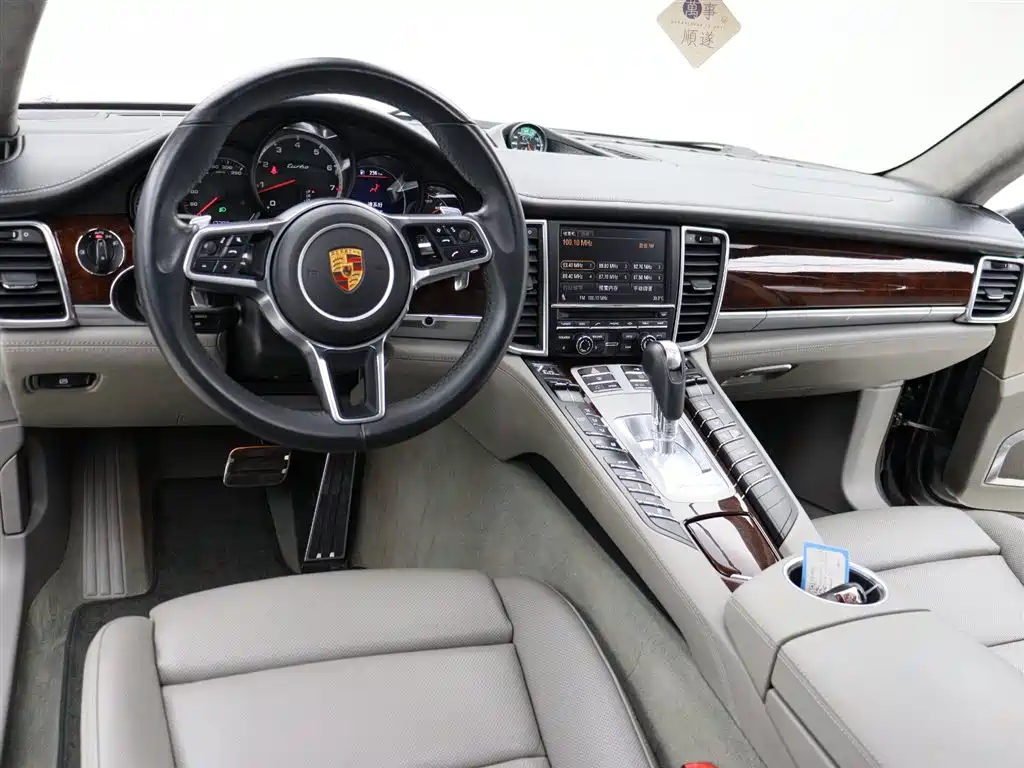 Porsche Panamera 2011 2010 Porsche Panamera Turbo 4.8T