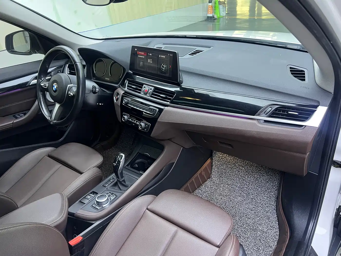 BMW X1 2021 sDrive25Li Leading фото 11