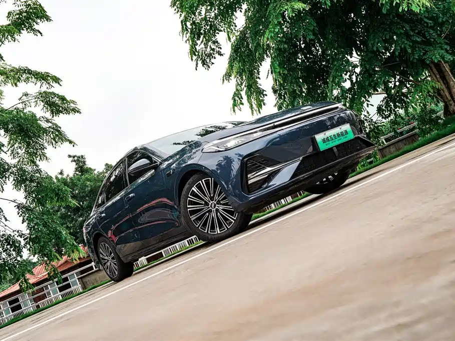 Geely Galaxy Galaxy A7 2025 EM-i фото 4