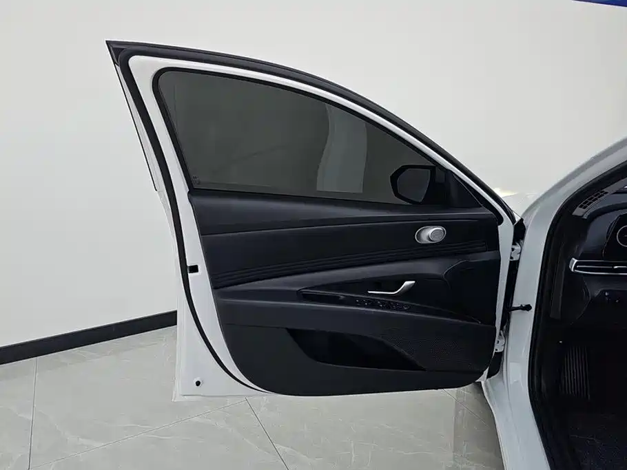 صورة 7 - Hyundai Elantra