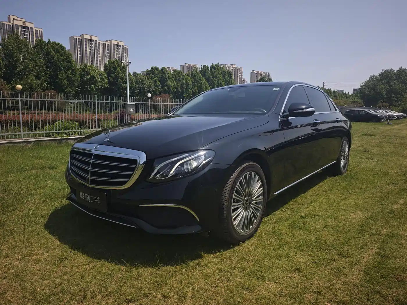 Mercedes-Benz E-Class 2020 E 300 L Fashion