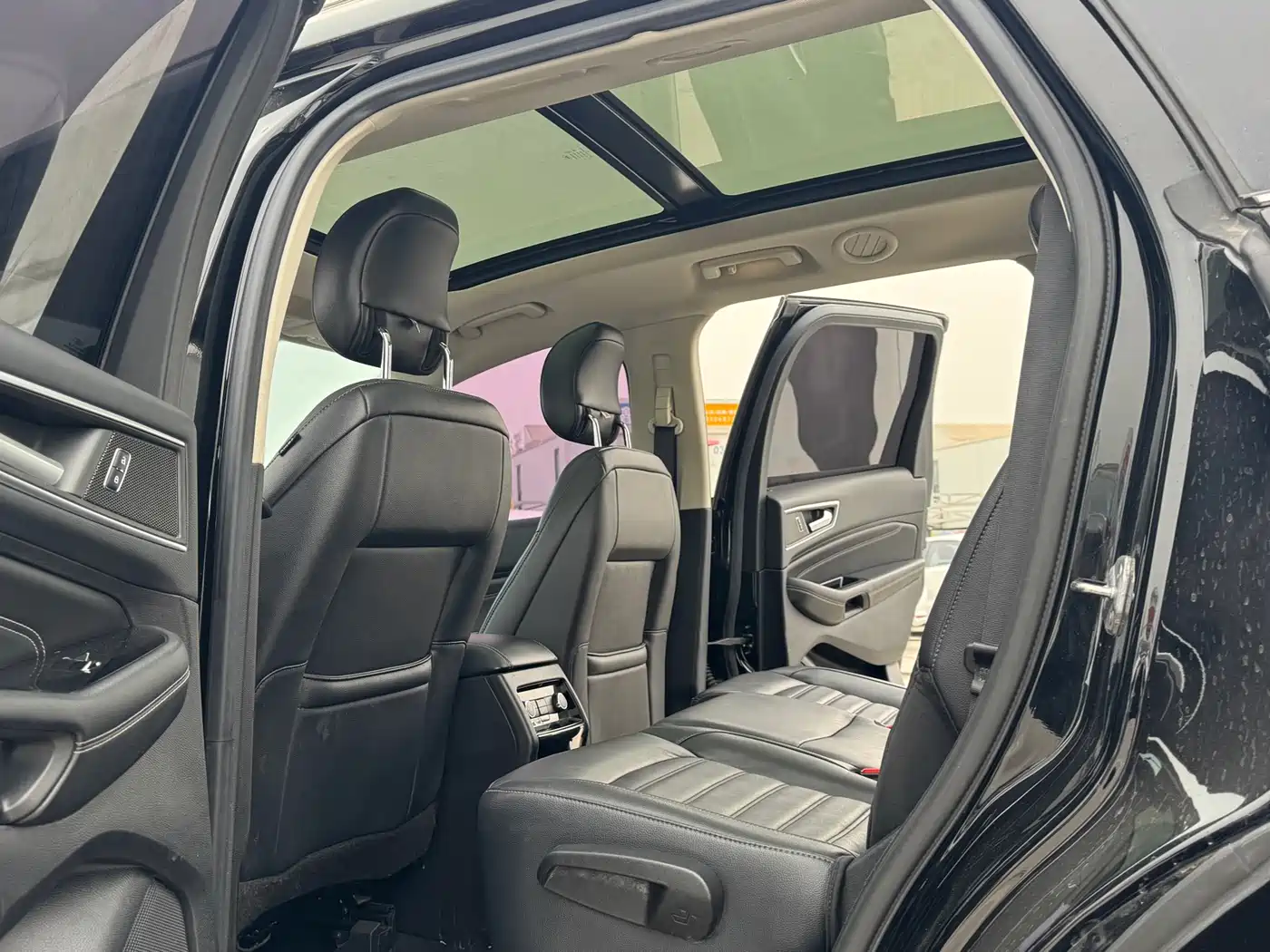 Ford Edge 2018 2018 EcoBoost 245 FWD Luxury 7-seater China V