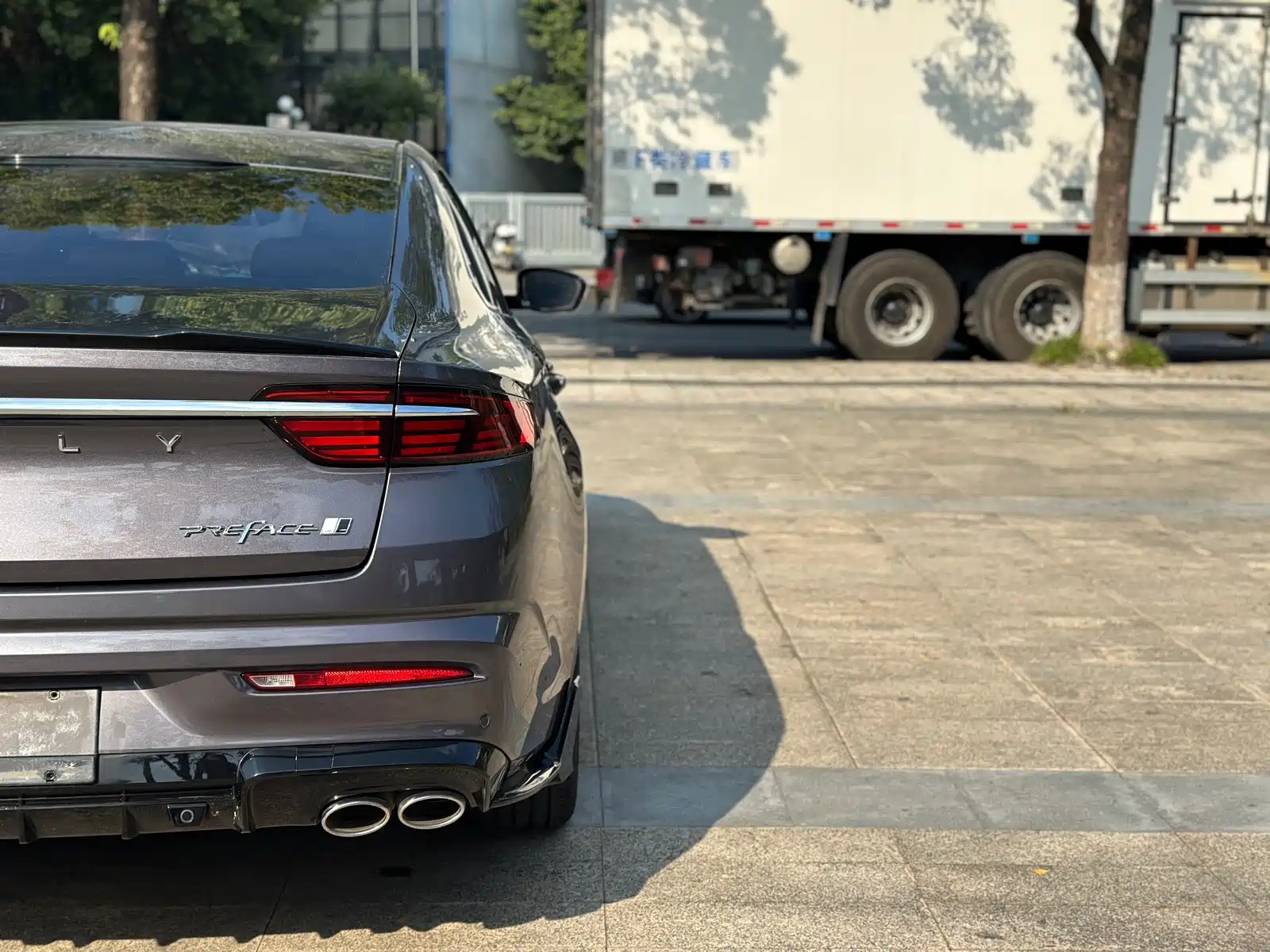Фото 9 - Geely Preface