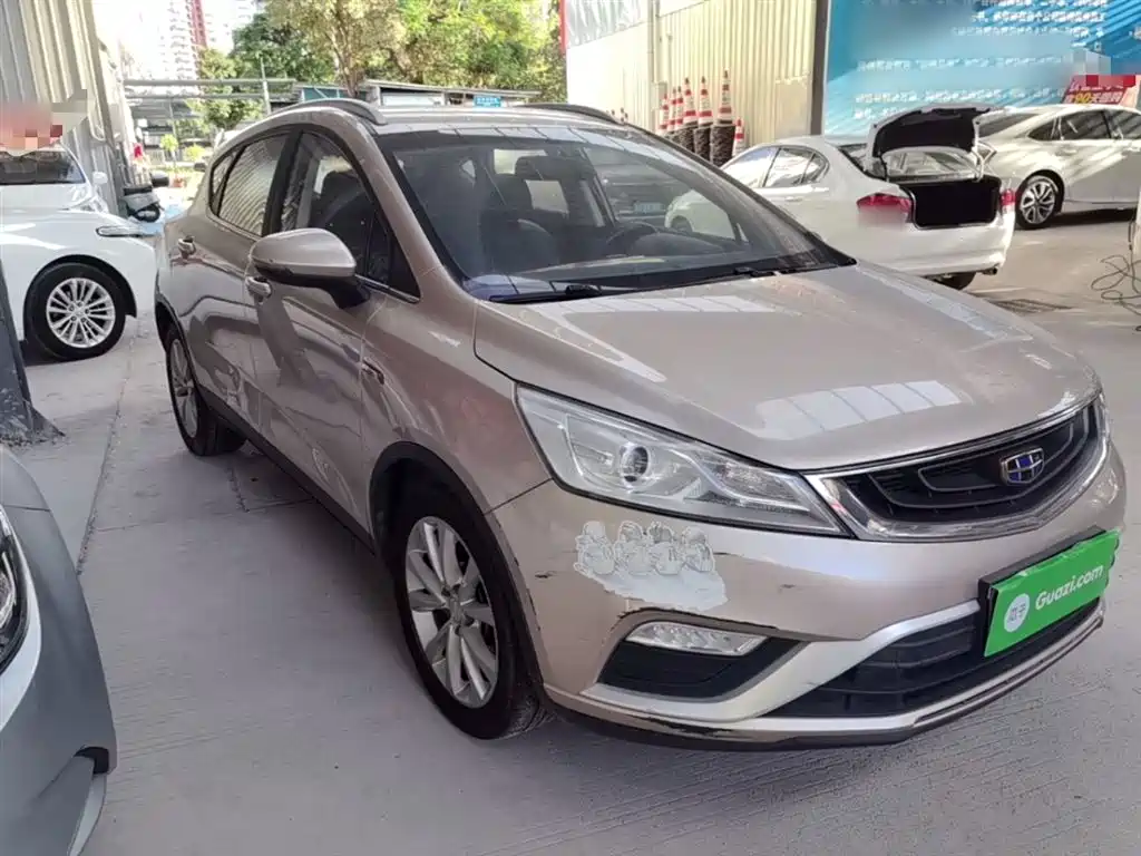 Фото 4 - Geely Emgrand GS