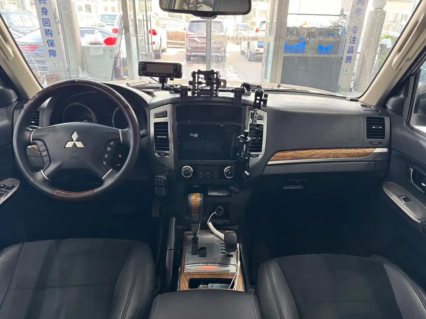 Mitsubishi Pajero (Import) 2019 3.0L Auto Comfort Version фото 12