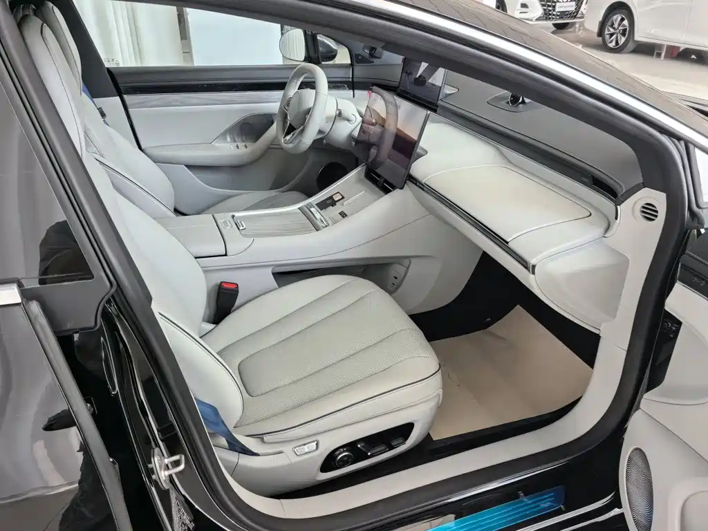 Photo 17 - Zhijie S7
