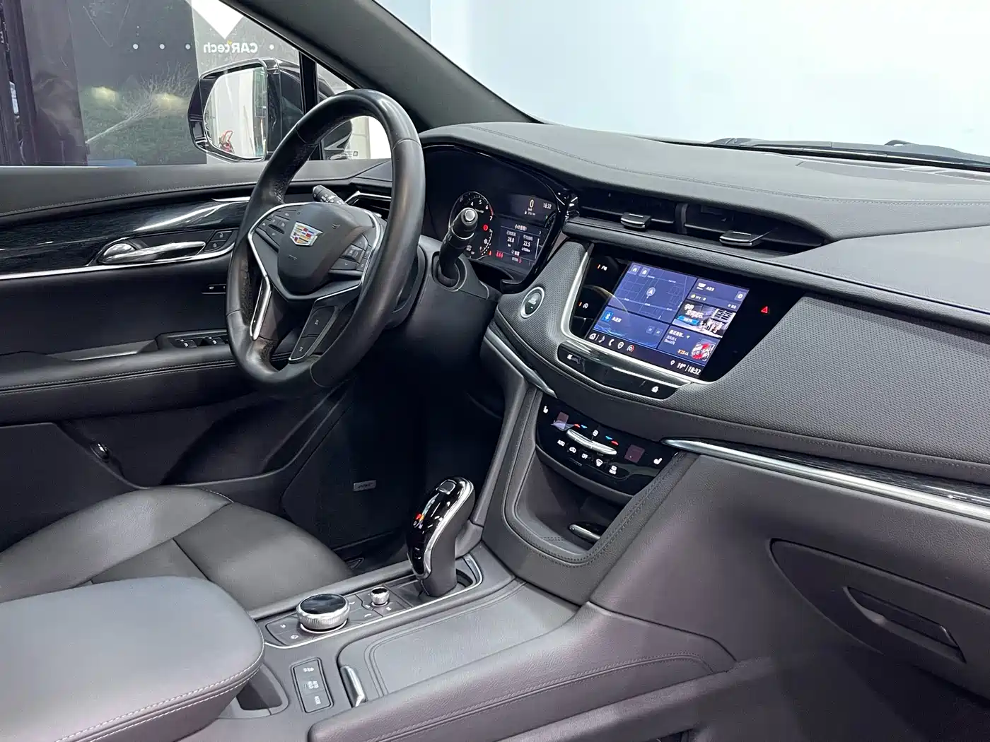 CADILLAC XT5