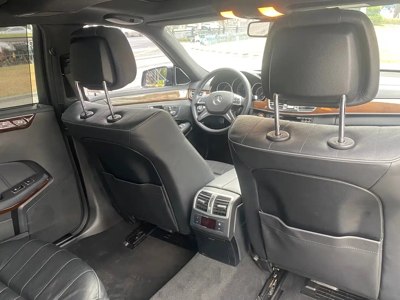 Mercedes-Benz E-Class 2015 E 320 L Luxury 4MATIC фото 9
