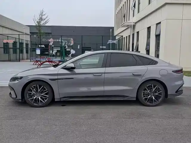 BYD Han 2025 DM-i Smart Driving Edition 125KM LiDAR Flagship фото 6