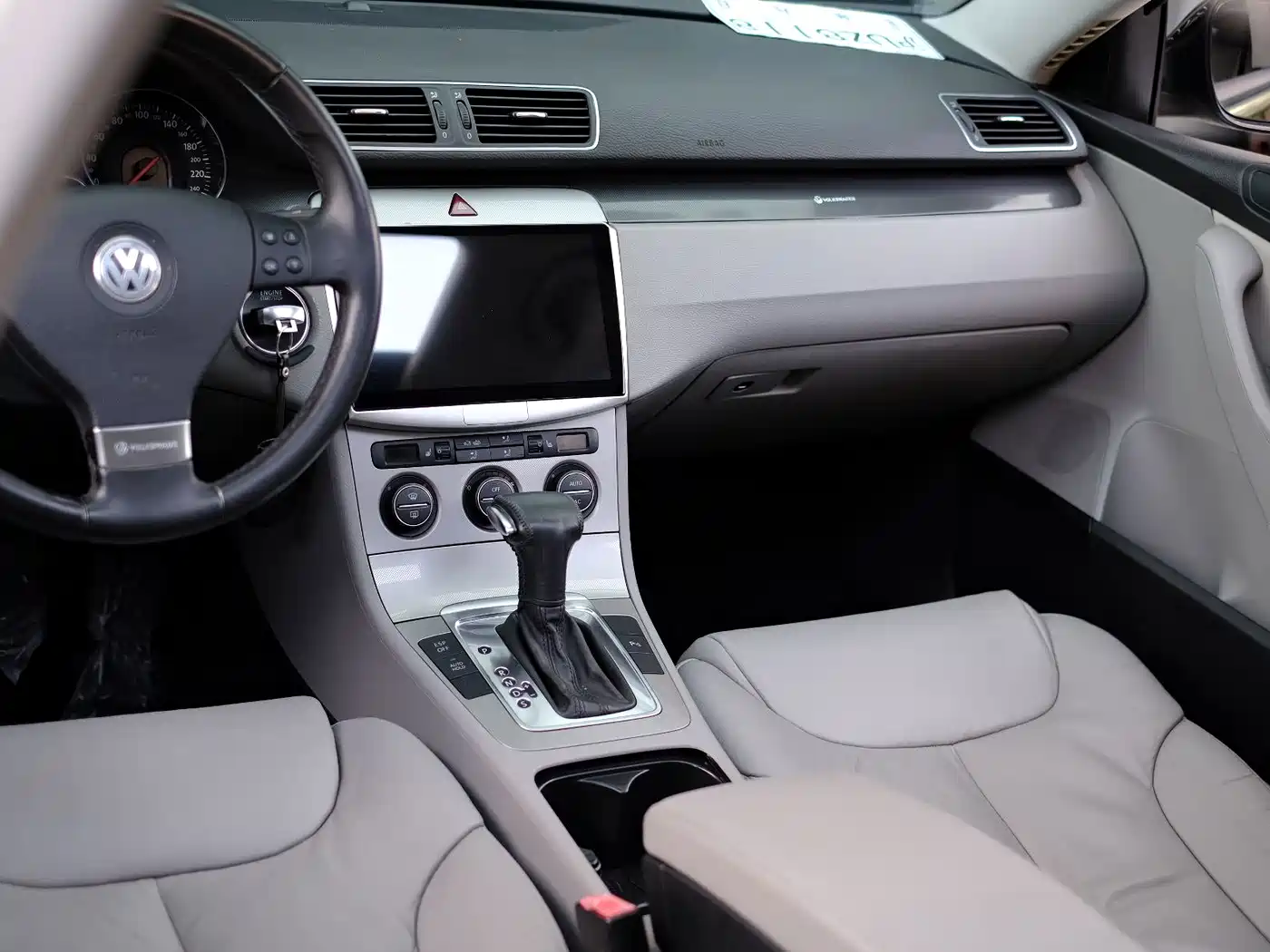 Volkswagen Magotan 2010 2011 1.4TSI Elite